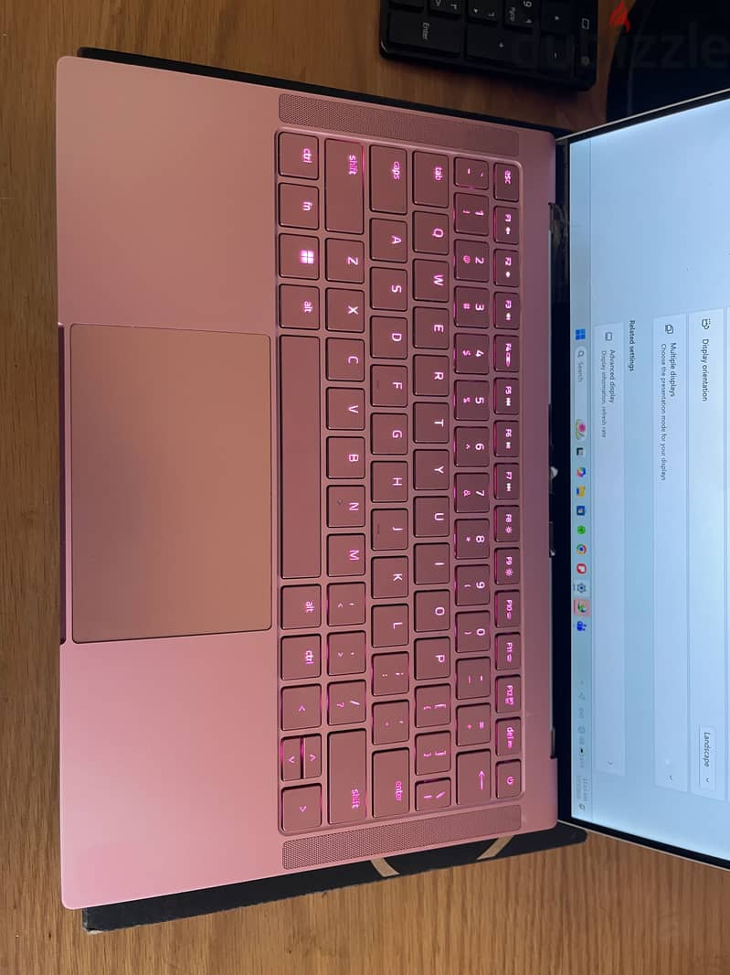 Razer Book 13 quartz (4k touch screen) 1