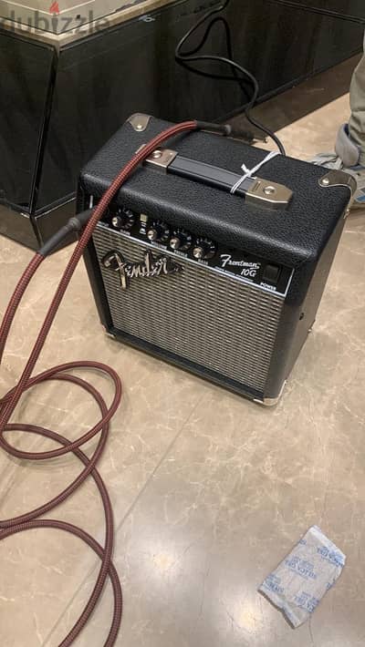 Electric guitar - fender stratocaster