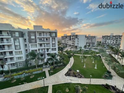 For sale, the most distinctive apartment 78 m in Madinaty B12, wide garden view, furnished and with appliances