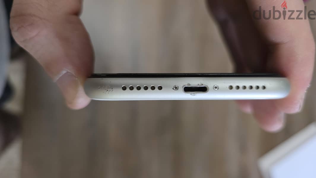 Apple - iPhone 11 - 64GB - White 4