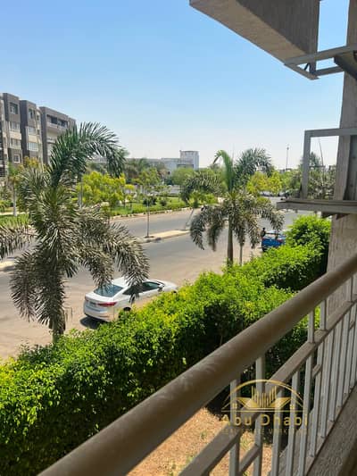 78 sq m apartment for rent in Madinaty B12, steps from Craft Zone and East Hub, minutes from services, wholesale market, and medical center.