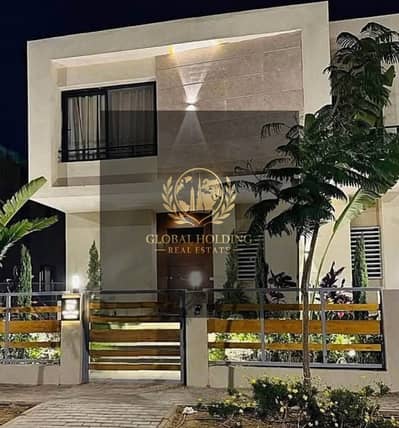 فيلا للبيع متشطبة في الباتيو تاون Patio Town التجمع بجوار ميفيدا و الجامعه الامريكية بخصم 7 مليون لفترة محدودة .