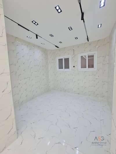 Clinic complex fully finished Ultra Super Lux Privileged location Direct Sea in Sporting