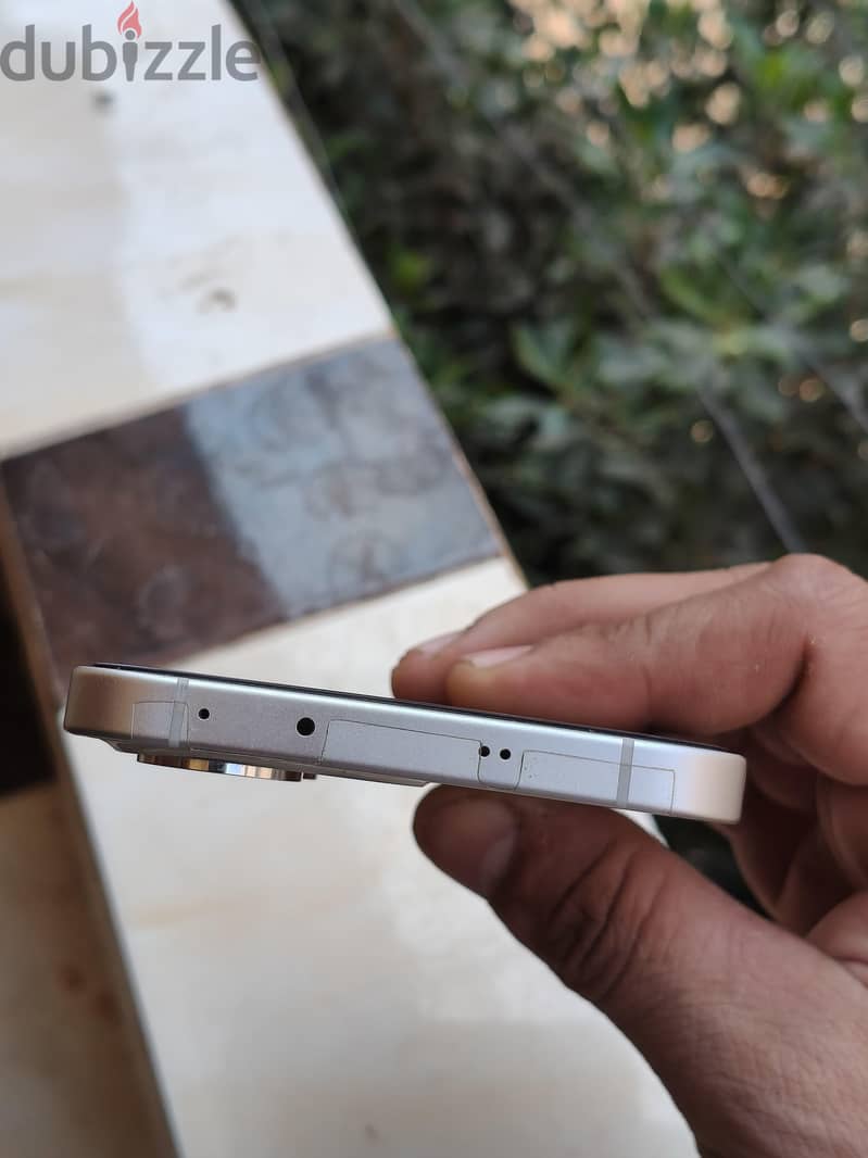 OPPO RENO 13 5G 2