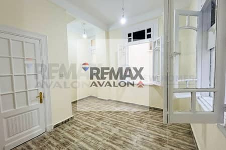 Administrative headquarters for rent 130 m Sporting (Port Said Street)