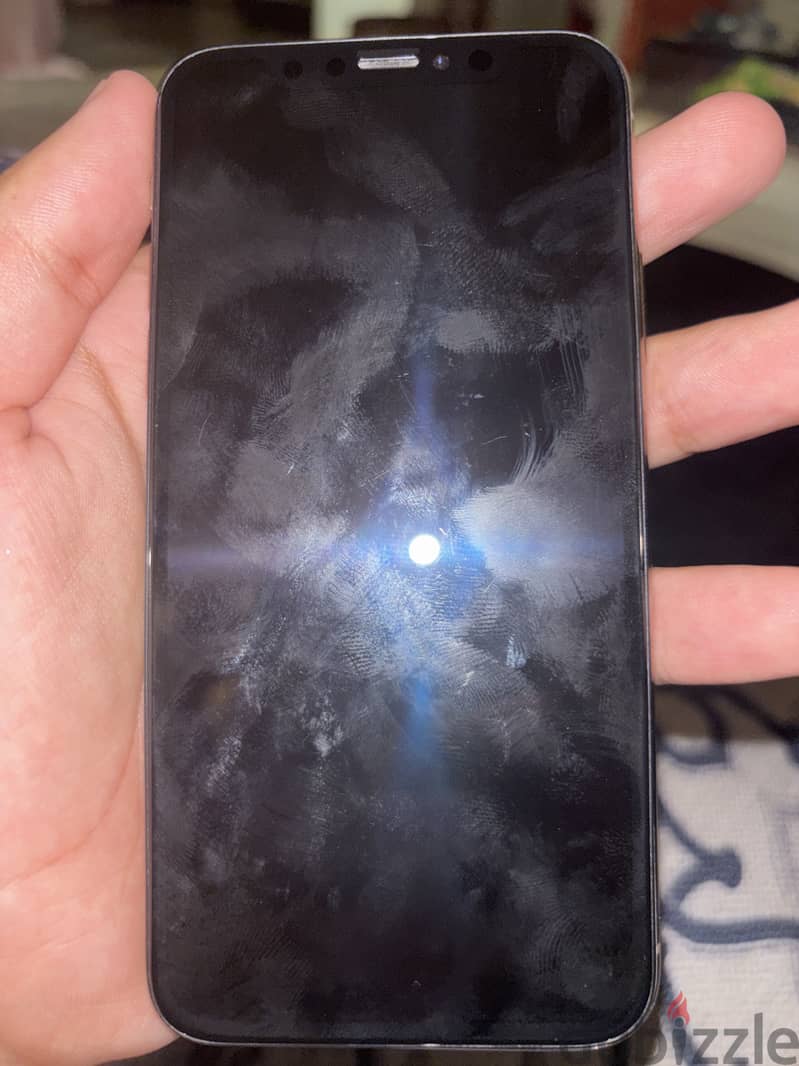 Apple - iPhone XS 1