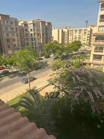 لكل باحث عن السكن الراقي أو الاستثمار المضمون في أفضل مناطق مدينتي، شقة مميزة بتشطيبات وتعديلات خاصة تمنحك رفاهية لا تقارن 208 متر
