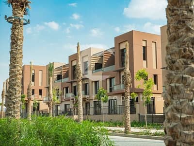 شقة  متشطبه بالكامل للبيع في موقع مميز بالتجمع الخامس بالقاهرة الجديدة، بسعر مميز، مع إمكانية التقسيط حتى 7 سنوات من شركة مراكز.
