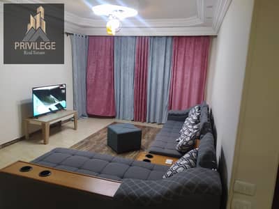 Furnished apartment for rent in Darna Towers, fifth floor, 3 rooms and bathroom, fully furnished and equipped, close to Carrefour, elevator and 24-hour security