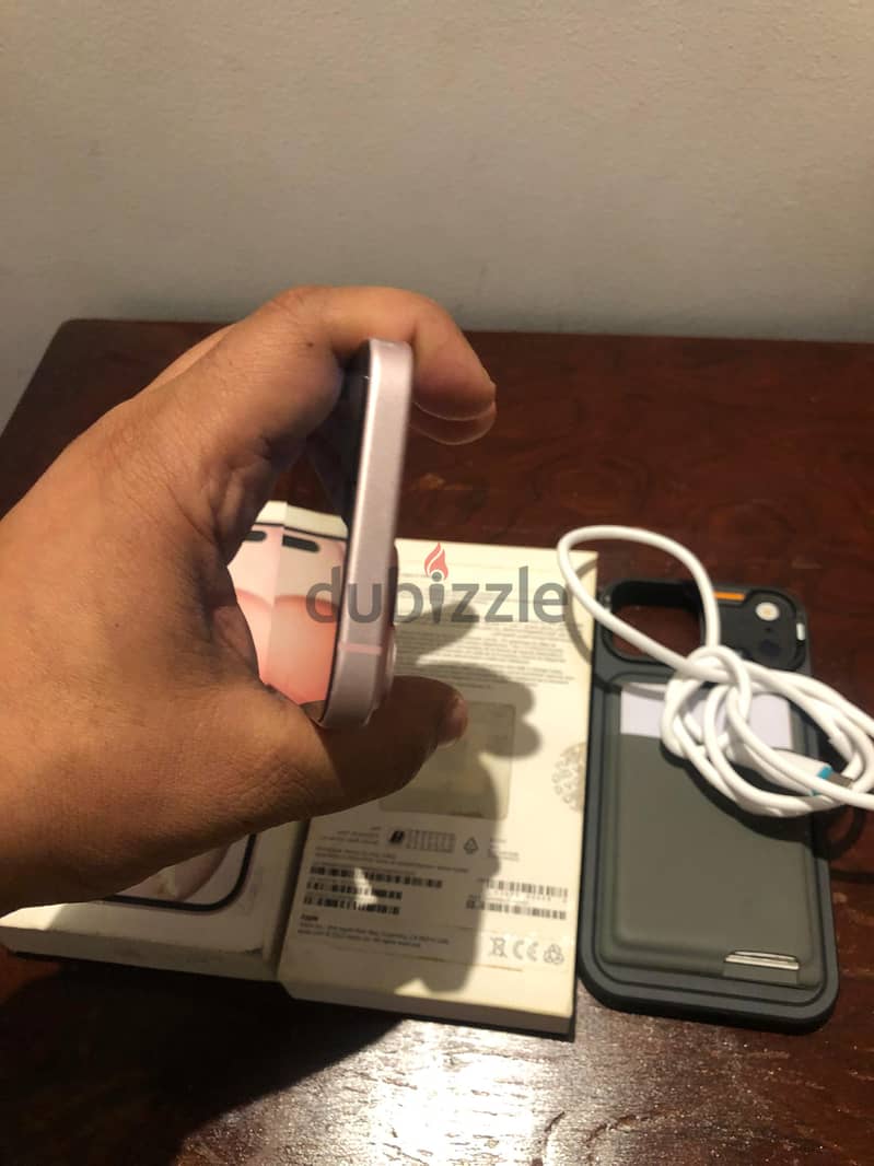 iPhone 15 7