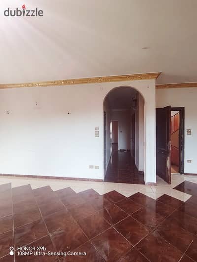 Apartment for rent – Southern Investors                Prime location close to schools, AUC, Al-Mustaqbal, Al-Zuhour Club, and Point 90 Mall