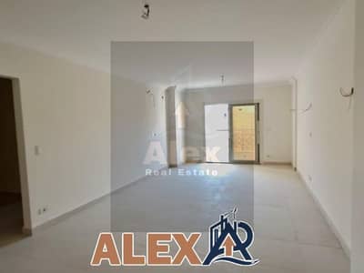 Administrative office for rent in Cleopatra directly on the sea