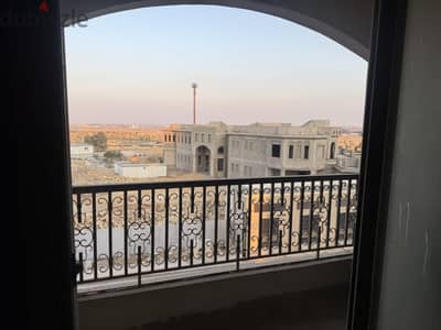 Mostakbal city few minutes to Smou Boylevard and near new capital