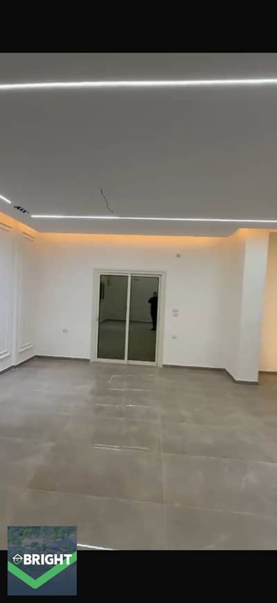 Apartment - fully finished - RTM - prime location - 185sqm + 25 garden