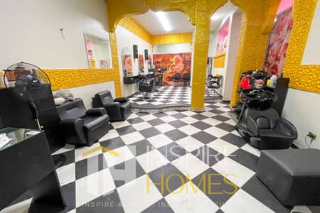 Licensed Shop with Open Space & Private Bath