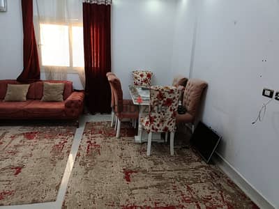 للايجار المفروش شقه120 م في جاردينيا هايتس  مكيفه قريبه من الجامعه الروسيه والخدمات تصلح للطلاب الجامعه