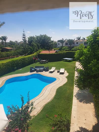 للإيجار اليومي فيلا، صف أول على البحيرة في مارينا 6 الساحل الشمالى For Daily Rent Villa with Garden,Furnished, in Marina 6 – North Coast