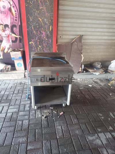 وحدة جريل/ شواية غاز كبيرة للبيع