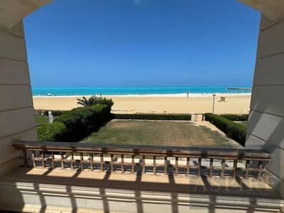 Villa for Sale in Marina 2 – First Row on the Sea
