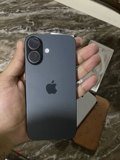 Apple - iPhone 17