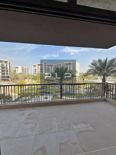 Apartments for rent, ready for immediate occupancy, fully finished, at a bargain price in Cairo Festival City.