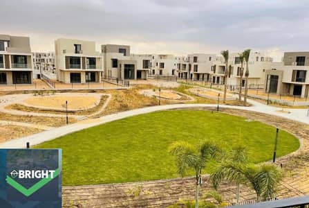 Twin house 245m+garden 185m RTM Prime location now . .