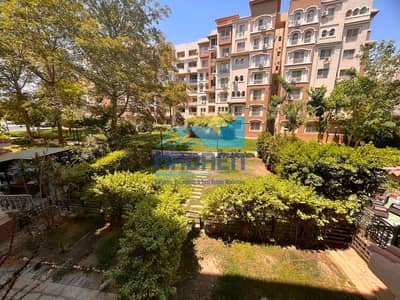 Apartment 135 square meters for sale in Madinaty in B1 next to services Garden view private finishing at a commercial price