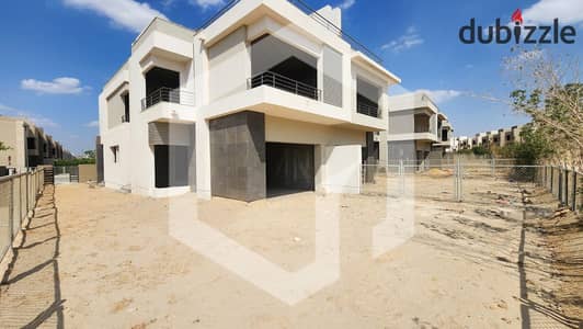Twin House in a Prime Location Ready To Move for sale in The Crown, Palm Hills, 6th Of October City . . . . . . . . . . . . . . . . . . . .