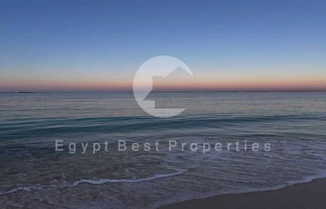 الصف الثاني، إطلالة على البحر فيلا ٦ غرف نوم للبيع في بيت البحر الساحل الشمالي