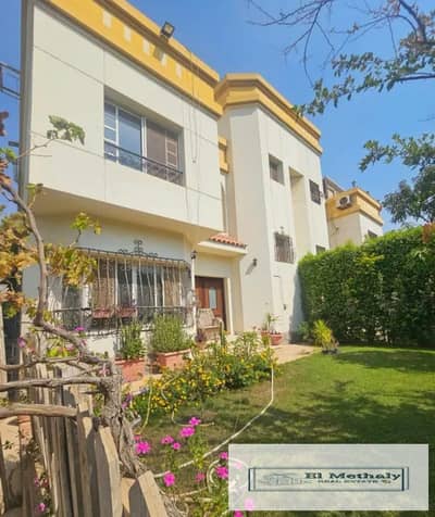 Freehold villa for sale in Al Rehab City, New Cairo; excellent location next to the Old Market.