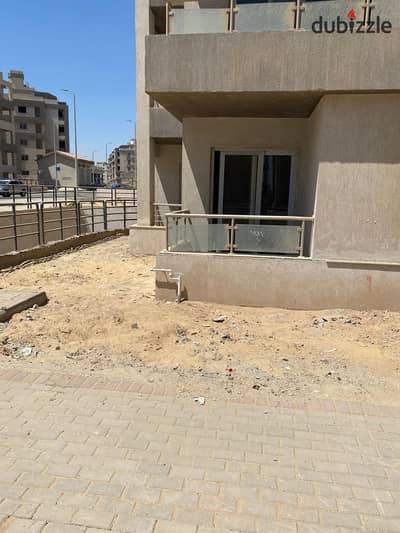 شقة بحديقة للبيع فى كمبوند جامعة القاهرة تكملة اقساط موقع مميز استلام فورى