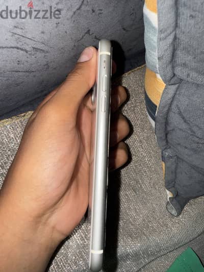 Apple - iPhone 11