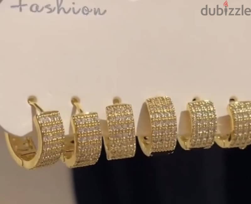 Gold earrings 2