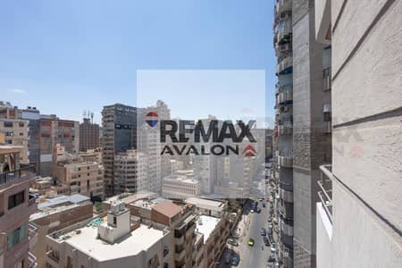 Apartment for sale licensed with a side sea view 150 m Al-Saraya (Al-Tufulah Al-Sa'idah)