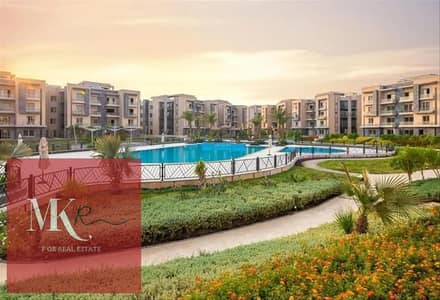 For Sale 162 sqm Ground Floor Apartment with Garden in Galleria Moon Valley Compound, New Cairo (Fifth Settlement)