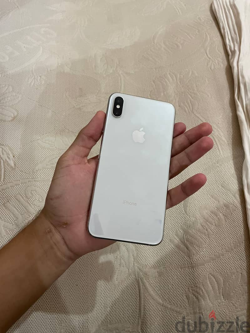 Apple - iPhone XS Max 1