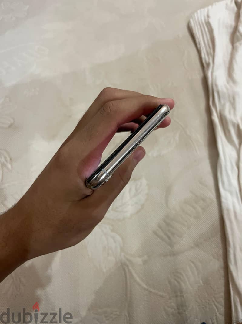 Apple - iPhone XS Max 6