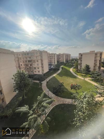Apartment for sale, 131 sq m, 3 bedrooms, in Madinaty B6, garden view, close to services.