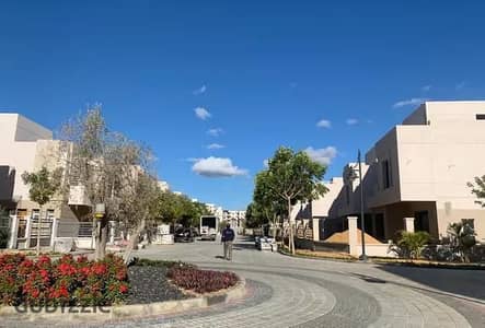 Finished middle townhouse for sale in Atrio Compound – Sheikh Zayed
