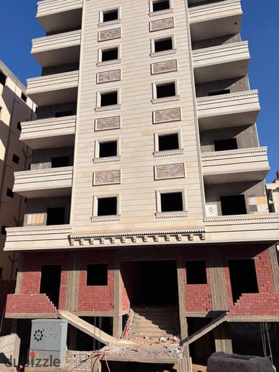 Apartment for sale for those who appreciate distinction in October Gardens, area 220 square meters