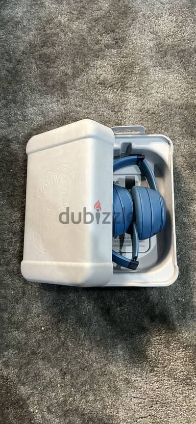 Beats Solo 4