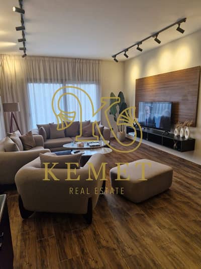 Galleria Moon Valley 133M, 2nd flr, 2 beds, 2 baths, modern furnished. Annual contract, no kids. 55k EGP/mo.