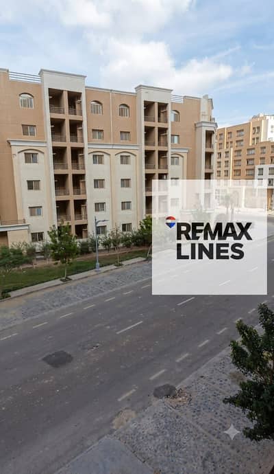 Apartment for rent in Al-Maqsad Compound in the third residential neighborhood R3 in the administrative capital with an open view of the street and the garden, strategically located near the central business area.