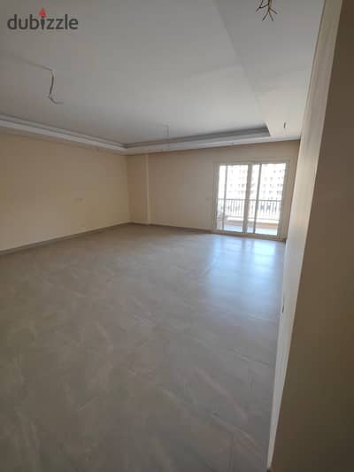 3-bedroom apartment for rent in 90 Avenue compound right next to the American University