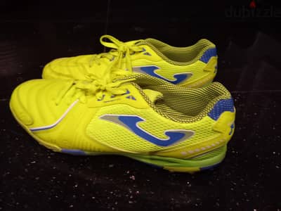 تترتان و صالات وارد إيطاليا مقاس 46 استعمال مرتين فقط خفيف جدا  joma m
