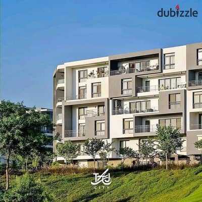 شقة للبيع بمقدم 180,000 الف واطول فتره سداد حتي 12 سنة في كمبوند تاج سيتي التجمع الاول  Apartment for sale in Taj City Compound, First Settlement