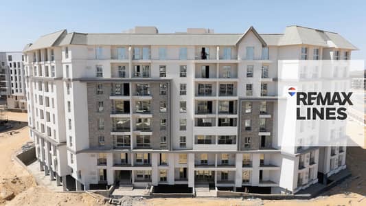 A 260m apartment in THE LOFT R7 in the Administrative Capital, a prime location on the southern Mohamed Bin Zayed Axis
