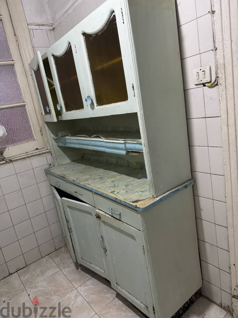 Old kitchen cupboards 2