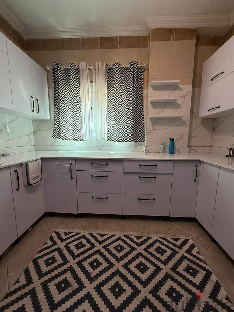 full kitchen 1