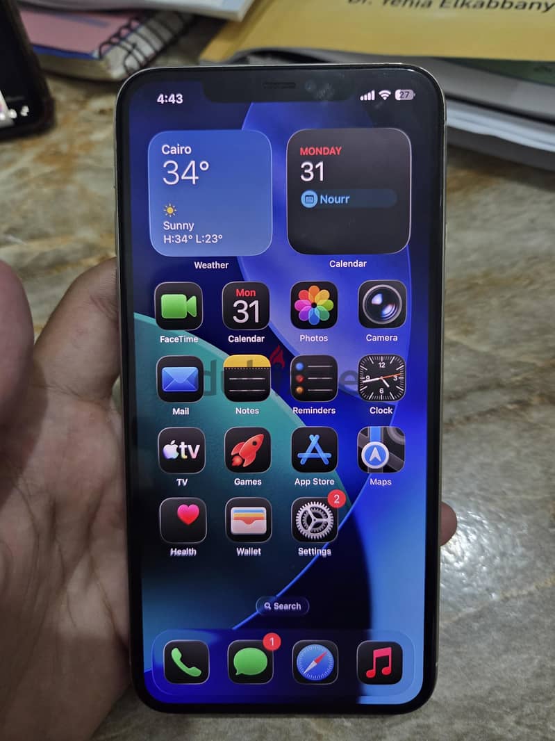 Apple - iPhone 11 Pro Max 3